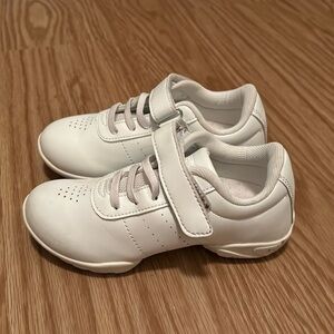 Girls cheer sneakers